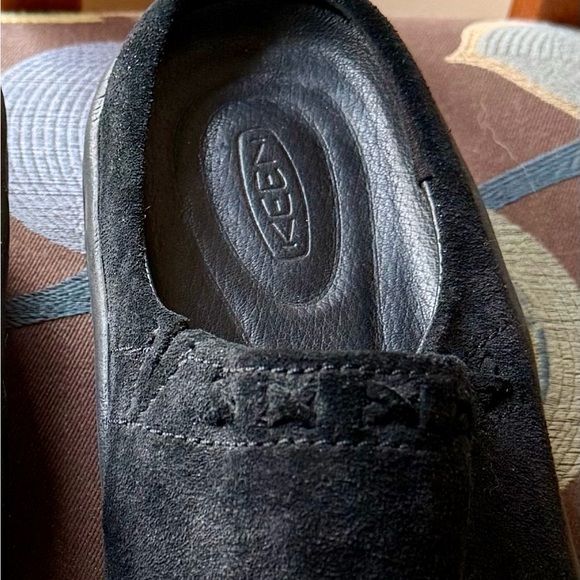 KEEN black suede mules/clogs Size 10M -NEW! - Picture 3 of 3
